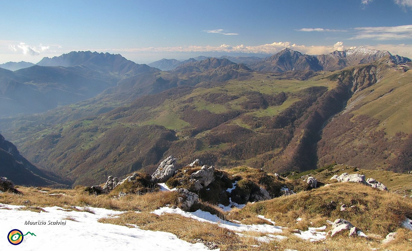 42 Panorama di Valle Taleggio.....JPG